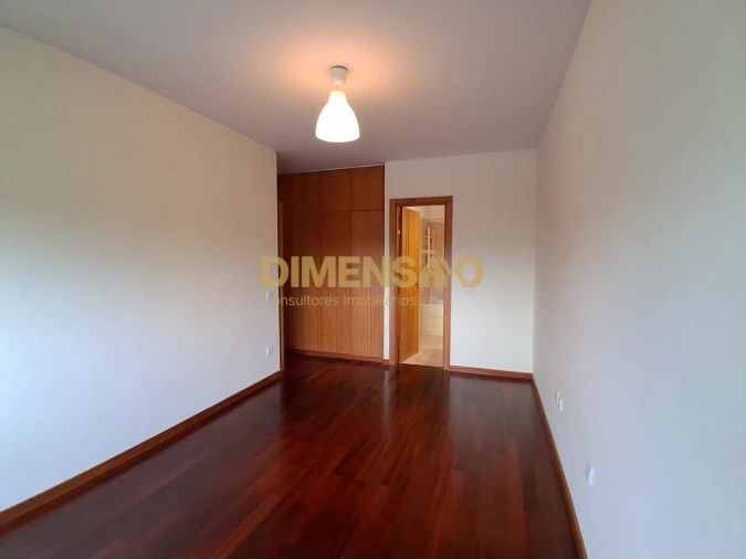 Apartamento T1 para Arrendamento em Pedrouços Foto 8