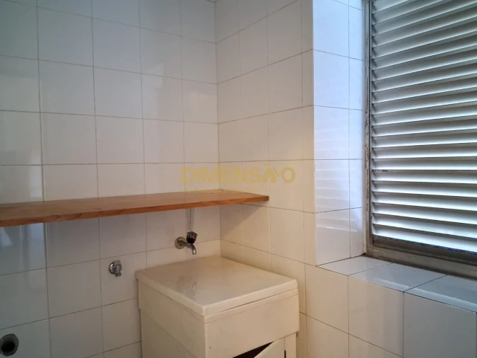 Apartamento T1 para Arrendamento em Pedrouços Foto 14
