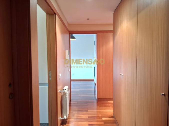 Apartamento T1 para Arrendamento em Pedrouços Foto 21