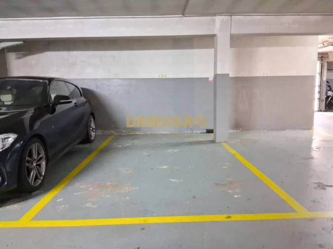 Apartamento T1 para Arrendamento em Pedrouços Foto 24