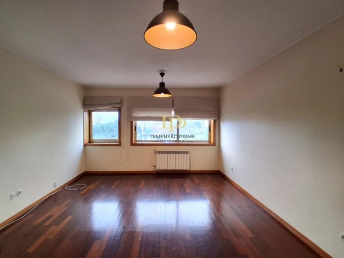 Apartamento T1 para Arrendamento em Pedrouços Foto 4