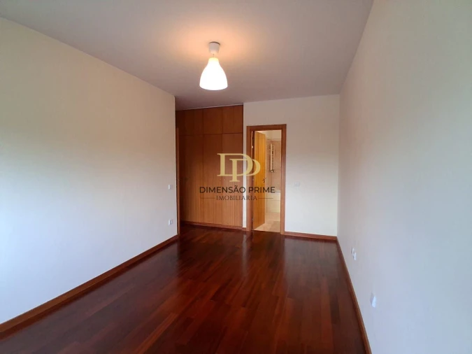 Apartamento T1 para Arrendamento em Pedrouços Foto 8