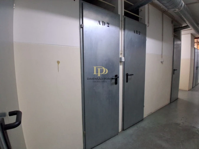 Apartamento T1 para Arrendamento em Pedrouços Foto 24