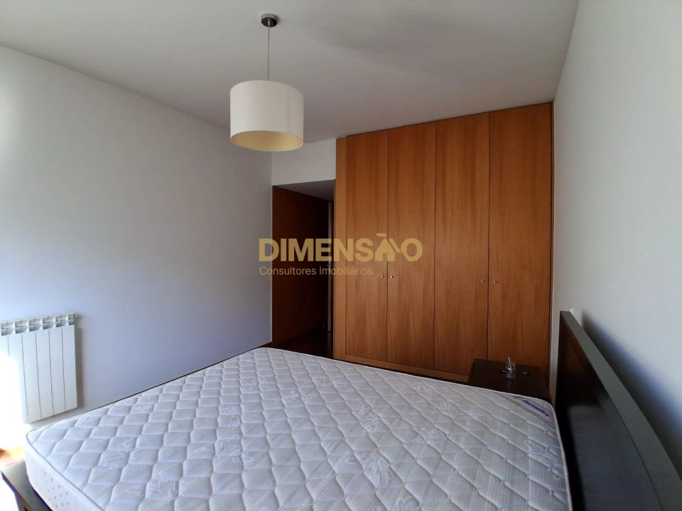 Apartamento T2 para Arrendamento em Pedrouços Foto 6