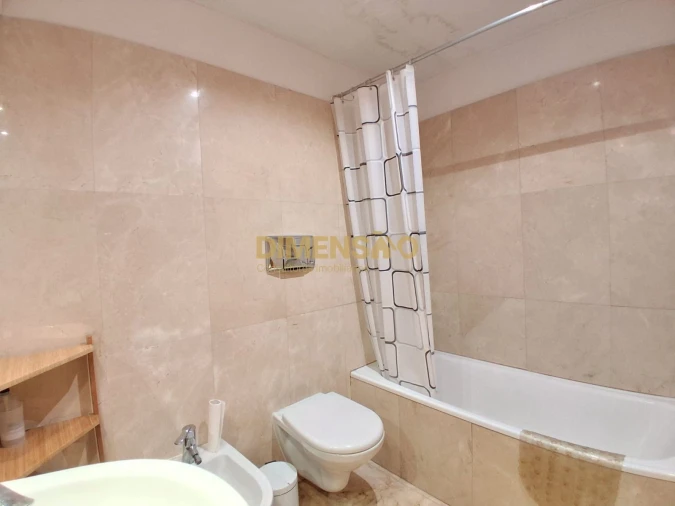 Apartamento T2 para Arrendamento em Pedrouços Foto 15