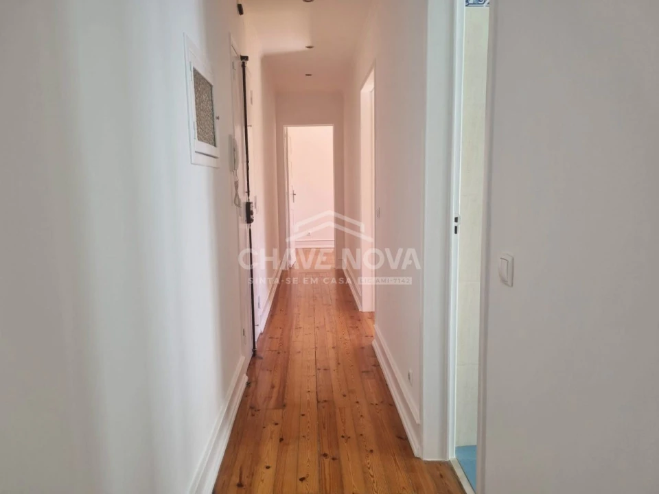Apartamento T1 para Arrendamento em Avenidas Novas Foto 6