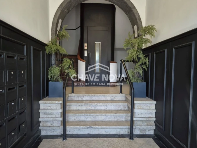 Apartamento T1 para Arrendamento em Avenidas Novas