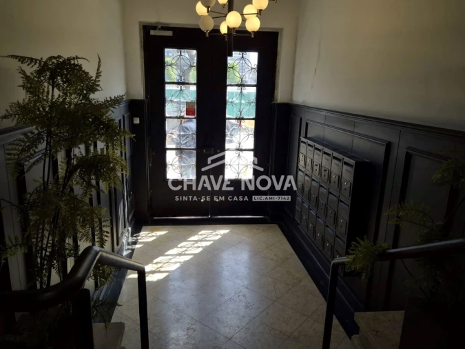 Apartamento T1 para Arrendamento em Avenidas Novas Foto 2