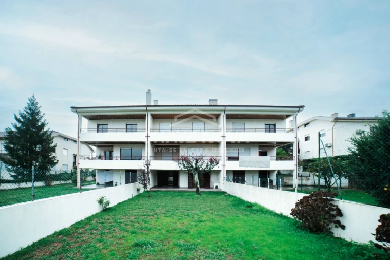 Moradia T4 para Arrendamento em Ferreiros e Gondizalves Foto 4