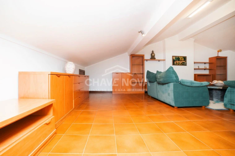 Moradia T4 para Arrendamento em Ferreiros e Gondizalves Foto 25