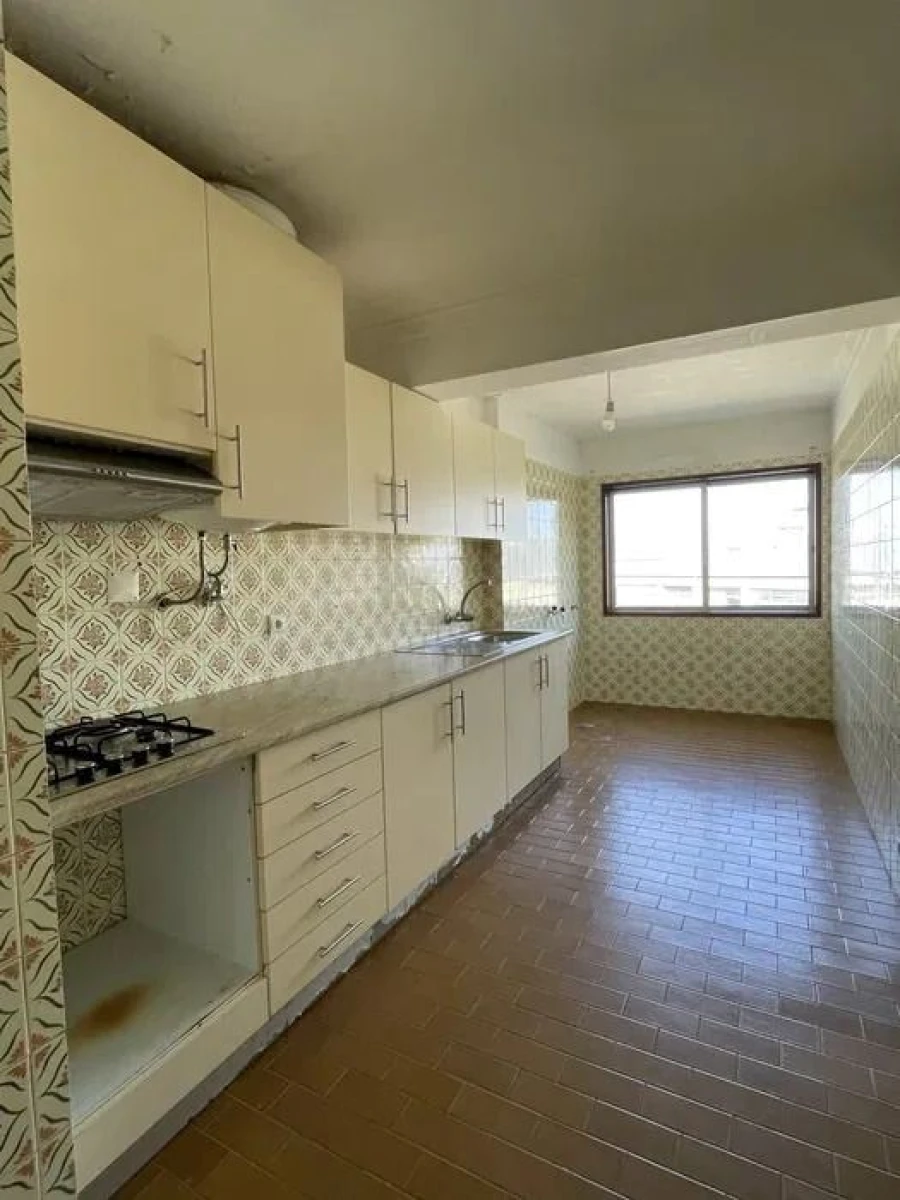 Apartamento T3 para Venda em Santa Marinha e São Pedro da Afurada Foto 2