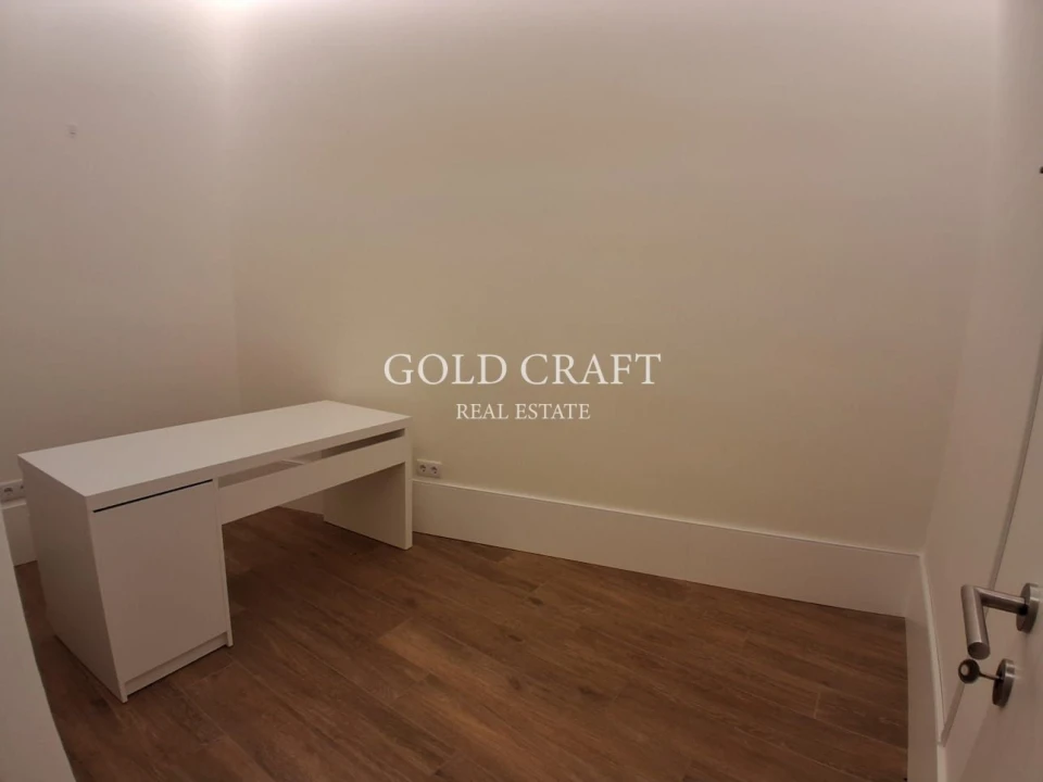 Loja para Arrendamento em Mina de Água Foto 12