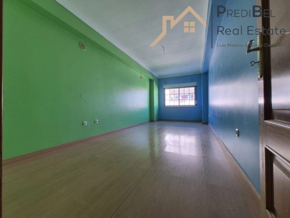 Apartamento T3 para Venda em Pinhal Novo Foto 11