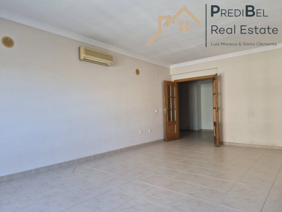 Apartamento T3 para Venda em Pinhal Novo Foto 2