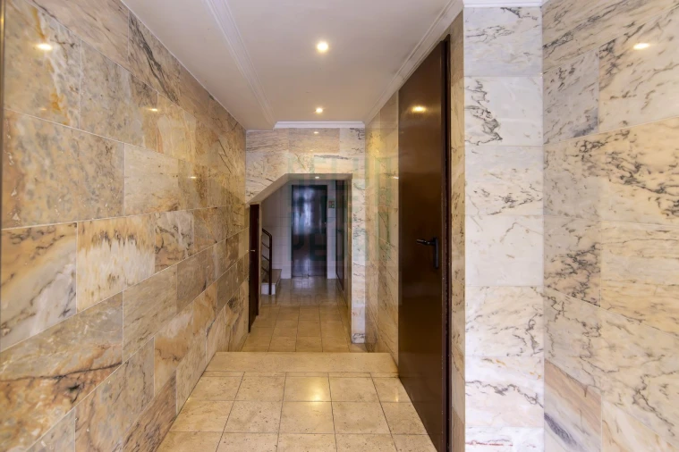 Apartamento T1 para Arrendamento em Paranhos Foto 15