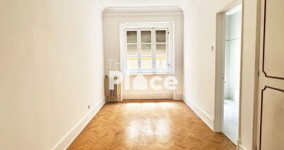 Apartamento T6 para Venda em Avenidas Novas Foto 19