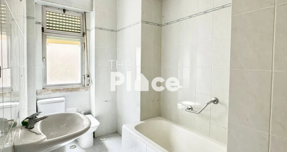 Apartamento T6 para Venda em Avenidas Novas Foto 20