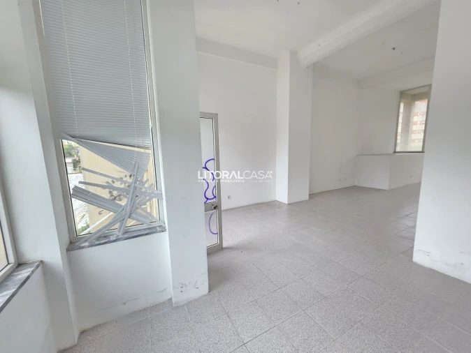 Loja para Venda em Esgueira Foto 7