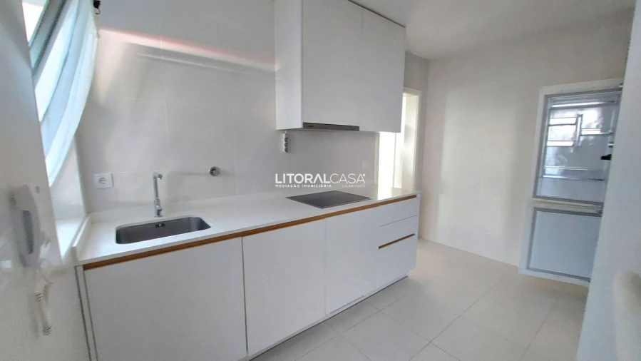 Apartamento T2 para Venda em Esgueira Foto 3