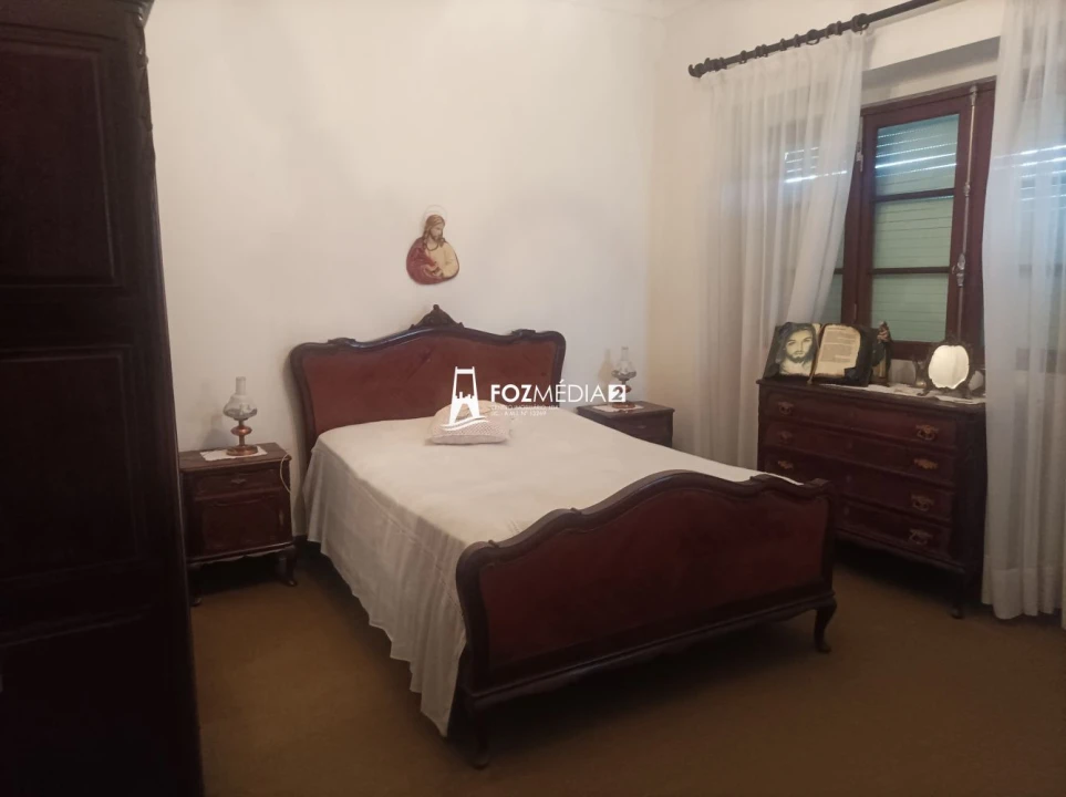 Moradia T5 para Venda em Vilamar e Corticeiro de Cima Foto 7