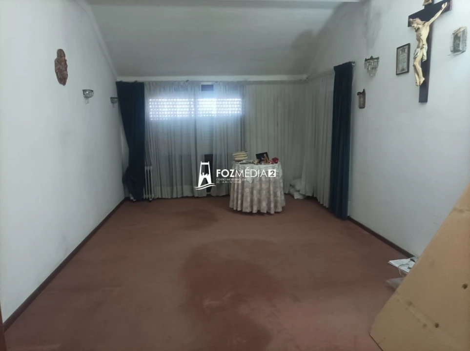 Moradia T5 para Venda em Vilamar e Corticeiro de Cima Foto 10