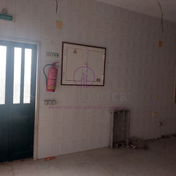 Loja para Venda em São Domingos de Rana Foto 36