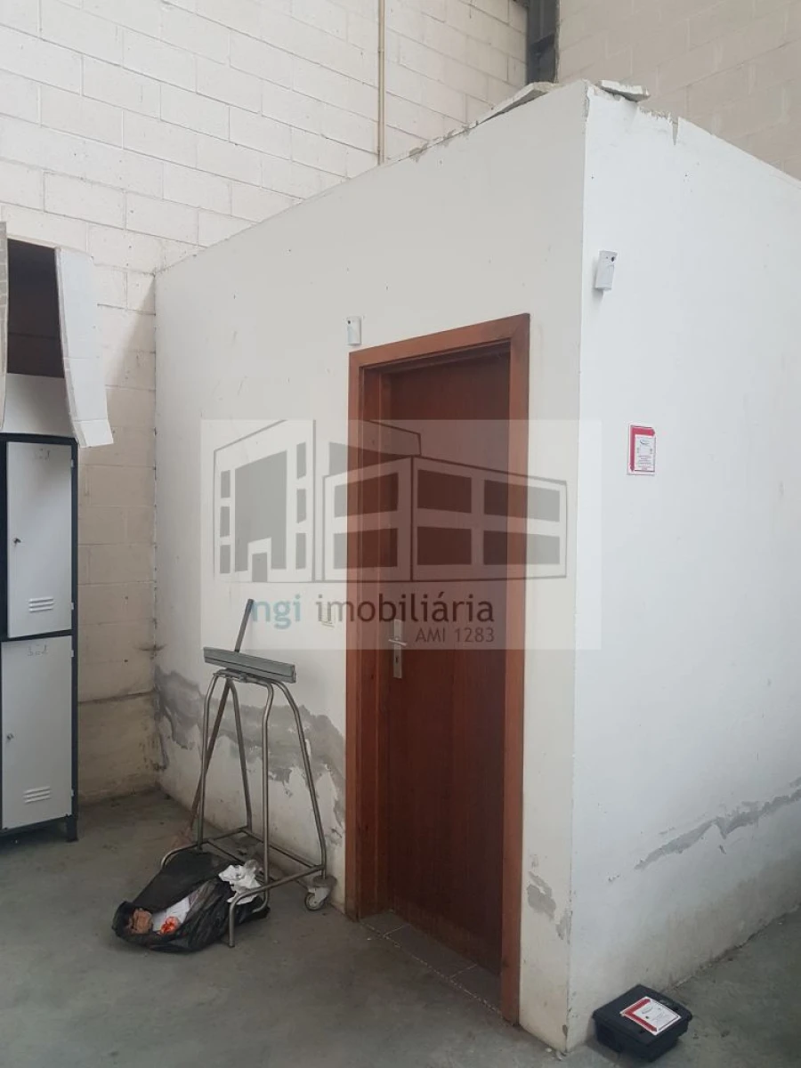 Loja para Arrendamento em Quinta do Anjo Foto 8