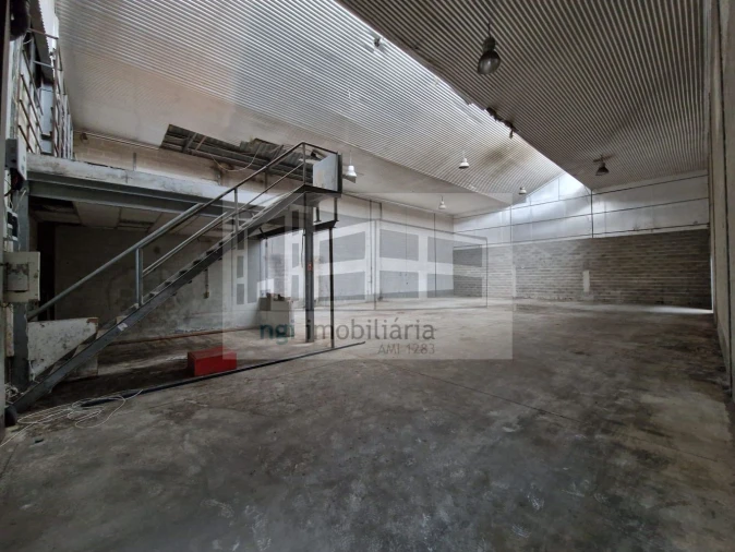 Loja para Arrendamento em Quinta do Anjo Foto 3