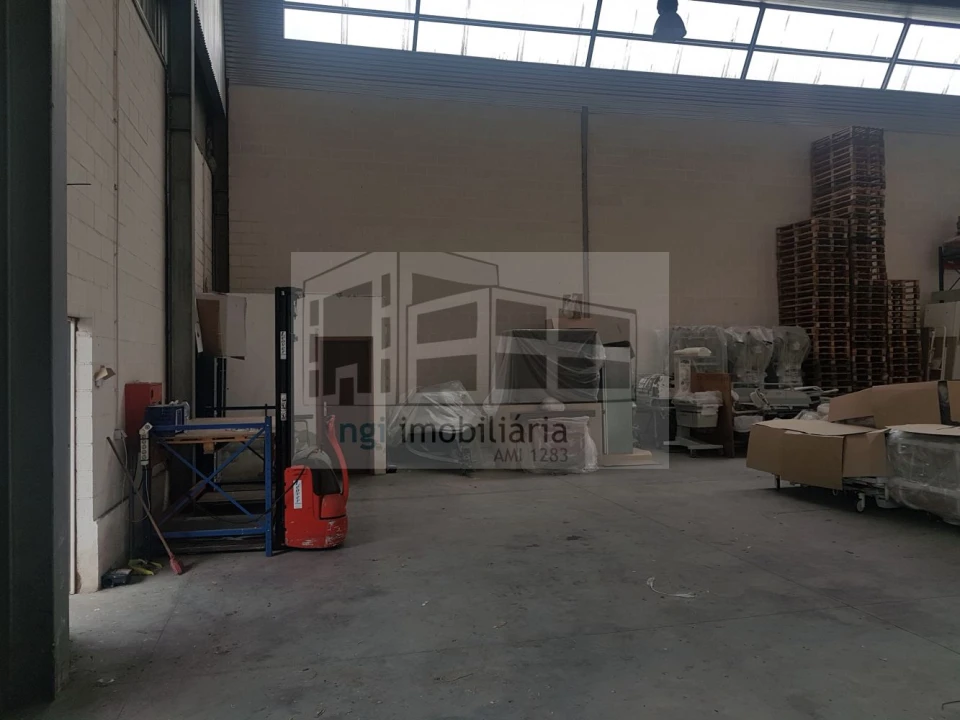 Loja para Arrendamento em Quinta do Anjo Foto 3