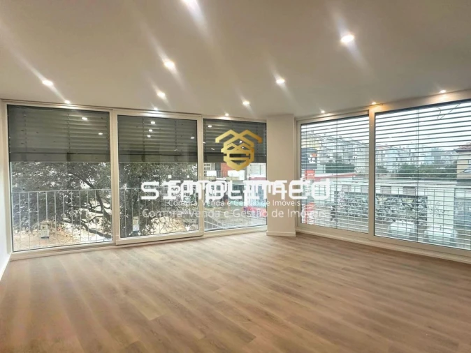 Apartamento T4 para Venda em Alto do Seixalinho, Santo André e Verderena Foto 7