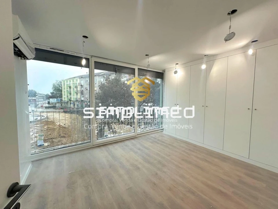 Apartamento T4 para Venda em Alto do Seixalinho, Santo André e Verderena Foto 12