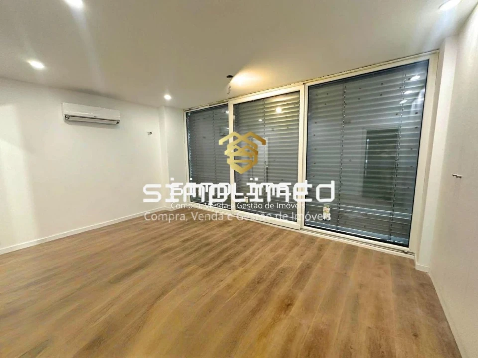 Apartamento T4 para Venda em Alto do Seixalinho, Santo André e Verderena Foto 15