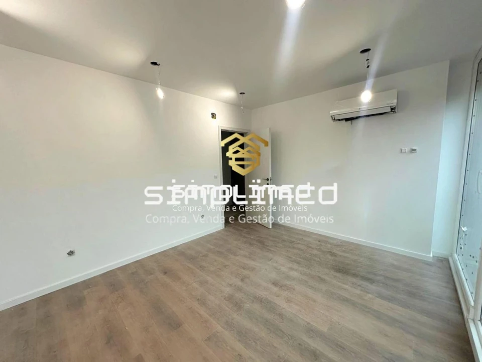 Apartamento T4 para Venda em Alto do Seixalinho, Santo André e Verderena Foto 14