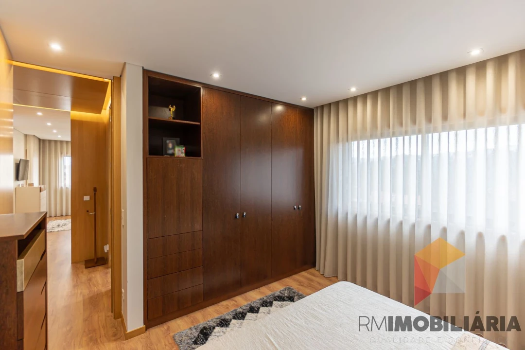 Moradia T3 para Venda em Fânzeres e São Pedro da Cova Foto 31