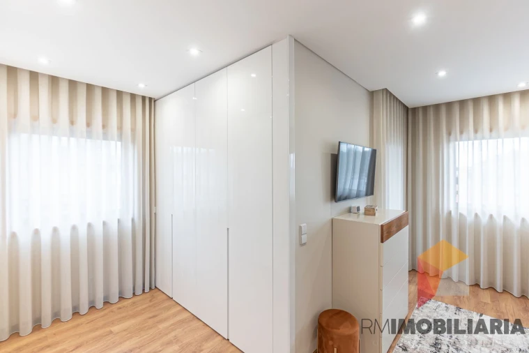 Moradia T3 para Venda em Fânzeres e São Pedro da Cova Foto 26