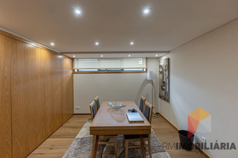 Moradia T3 para Venda em Fânzeres e São Pedro da Cova Foto 37