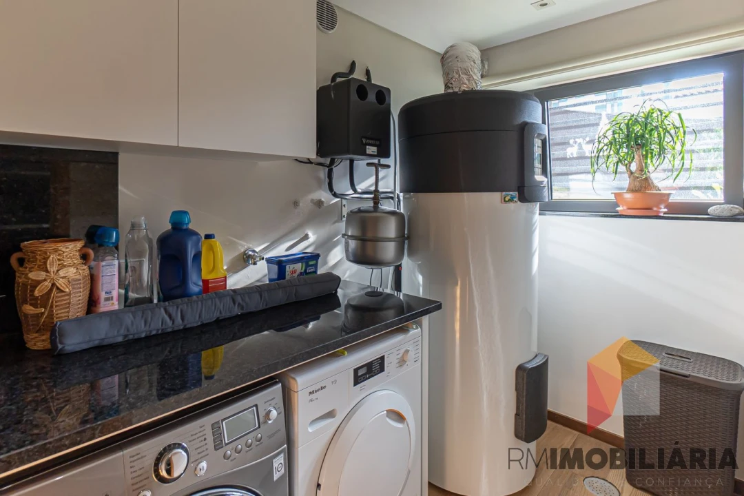 Moradia T3 para Venda em Fânzeres e São Pedro da Cova Foto 41