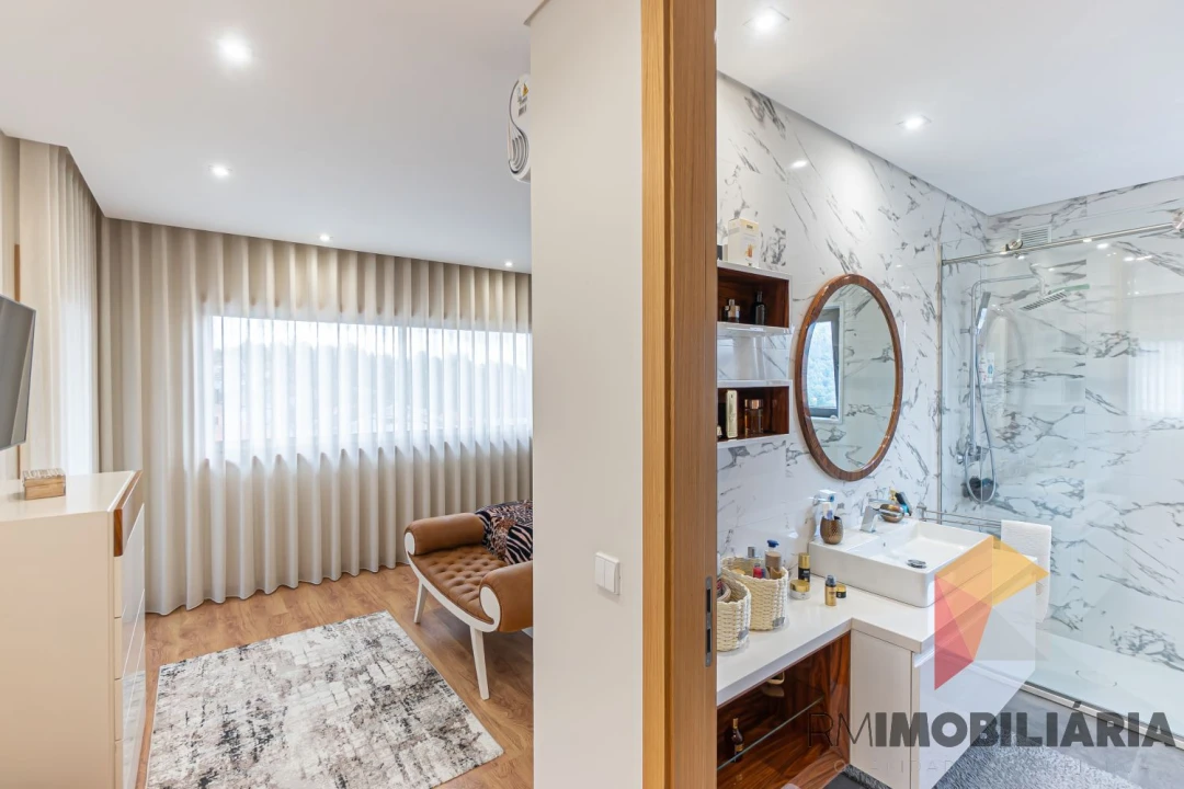 Moradia T3 para Venda em Fânzeres e São Pedro da Cova Foto 21