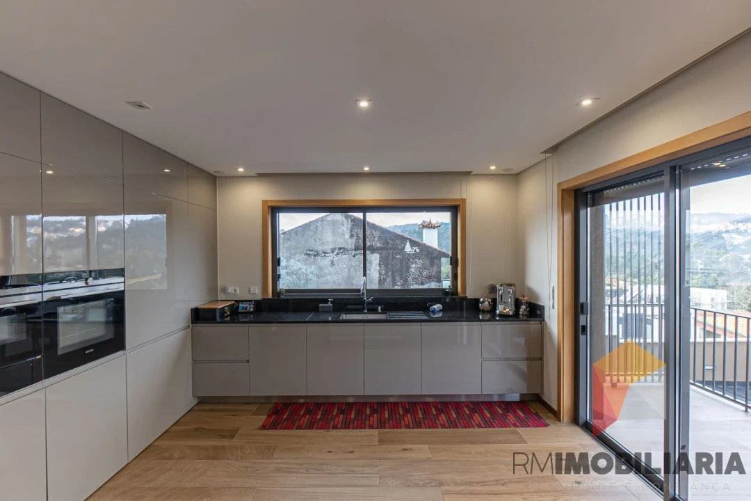 Moradia T3 para Venda em Fânzeres e São Pedro da Cova Foto 10