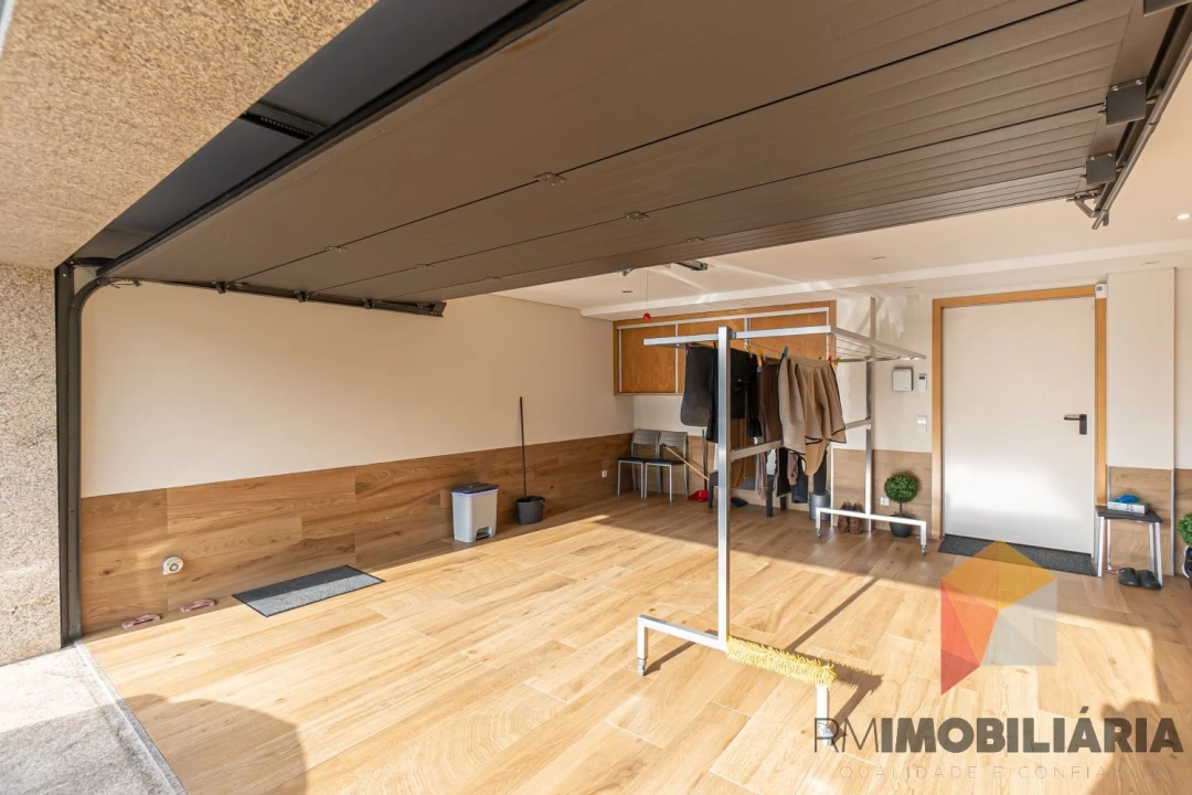 Moradia T3 para Venda em Fânzeres e São Pedro da Cova Foto 43