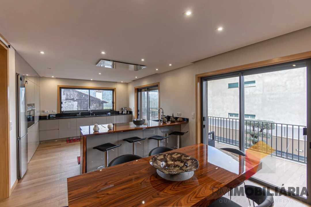 Moradia T3 para Venda em Fânzeres e São Pedro da Cova Foto 7