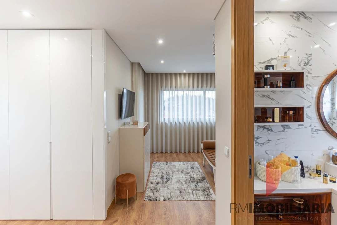 Moradia T3 para Venda em Fânzeres e São Pedro da Cova Foto 20