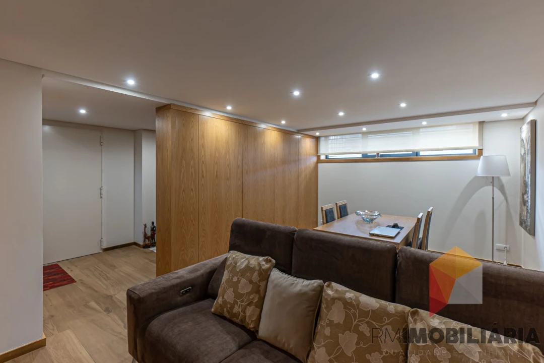 Moradia T3 para Venda em Fânzeres e São Pedro da Cova Foto 38