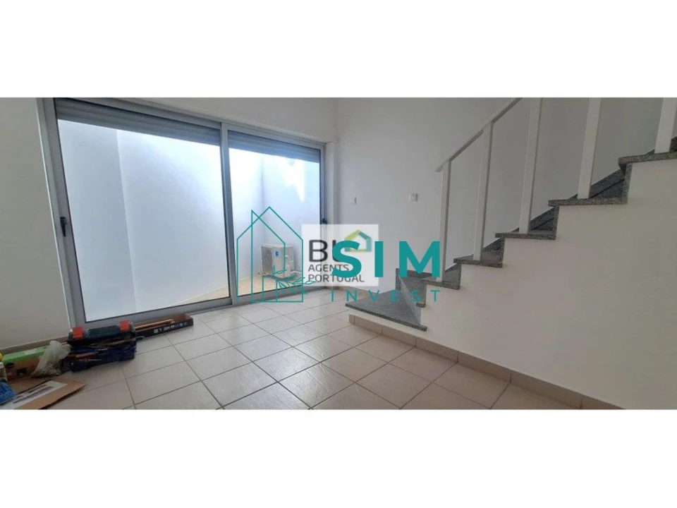 Moradia T3 para Venda em Bacelo e Senhora da Saúde Foto 30