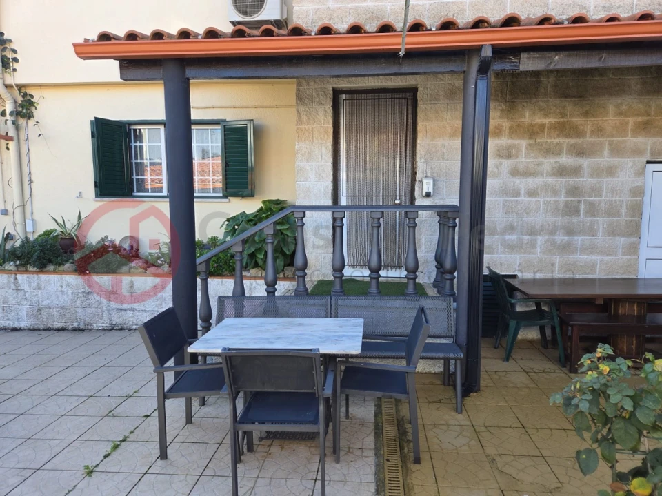 Moradia T6 para Venda em Charneca de Caparica e Sobreda Foto 9