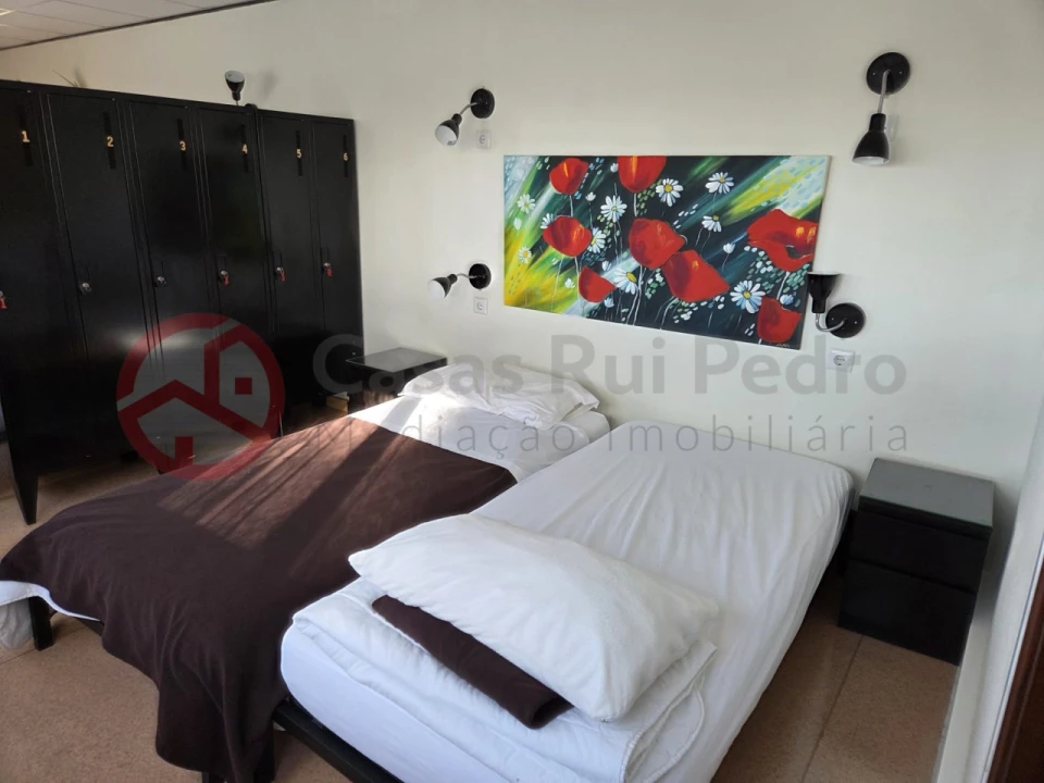 Moradia T6 para Venda em Charneca de Caparica e Sobreda Foto 18