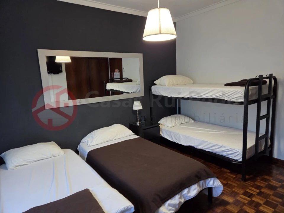 Moradia T6 para Venda em Charneca de Caparica e Sobreda Foto 34