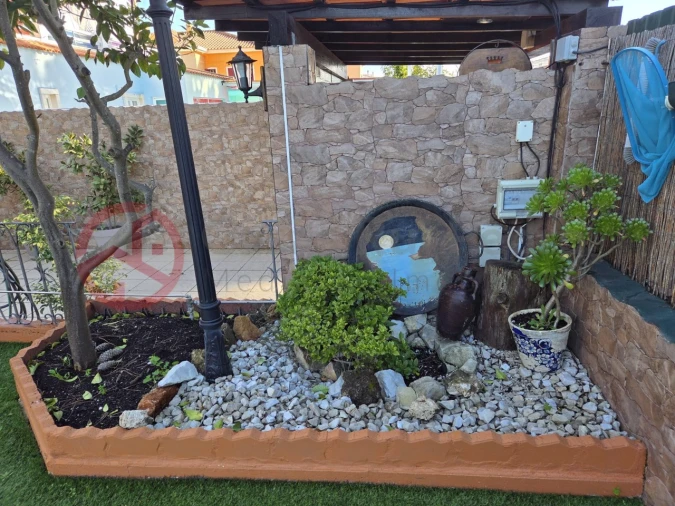 Moradia T6 para Venda em Charneca de Caparica e Sobreda Foto 5