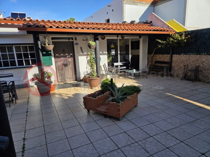 Moradia T6 para Venda em Charneca de Caparica e Sobreda Foto 8