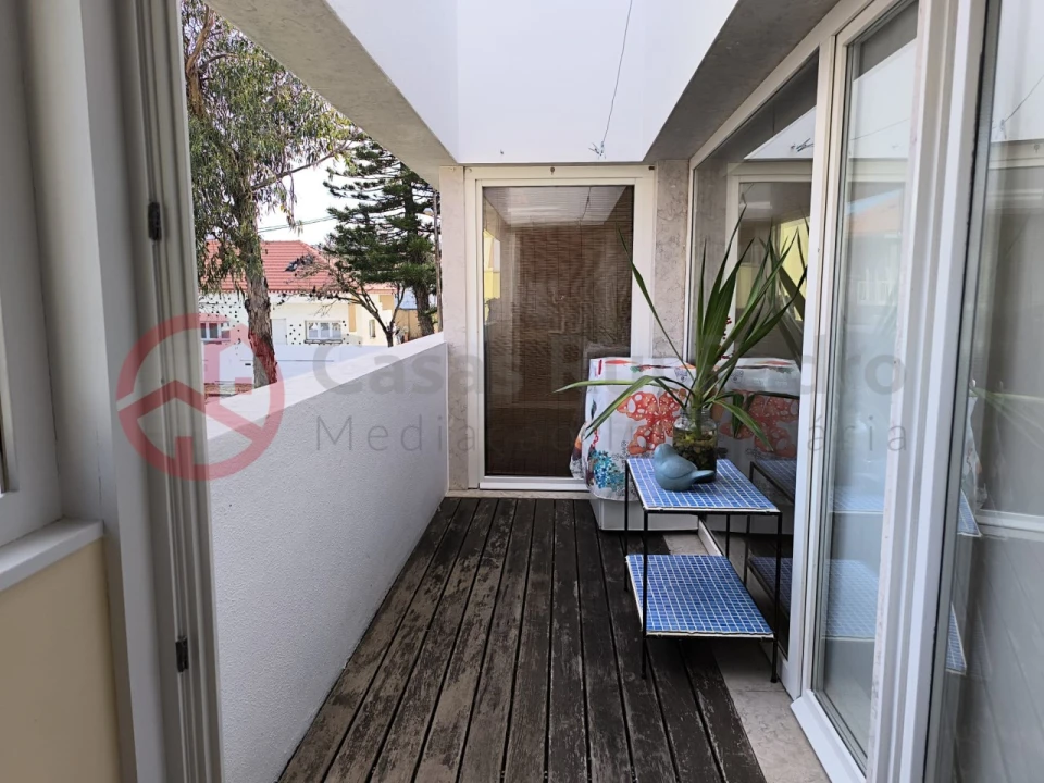 Apartamento T1 para Arrendamento em Costa da Caparica Foto 5